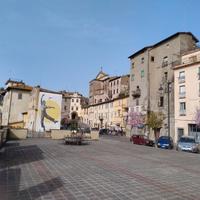 Vallerano (VT) Quadrilocale in Piazza Repubblica