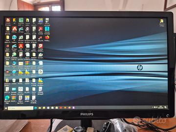 PC hp con monitor Philips 22 pollici