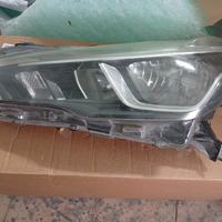 faro anteriore sx Nissan Micra 