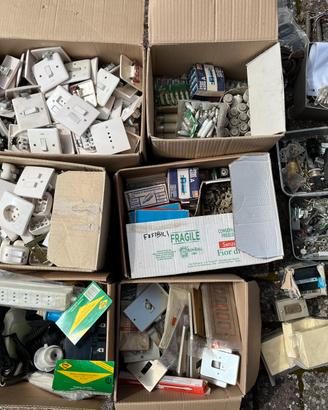 Lotto Materiale elettrico misto