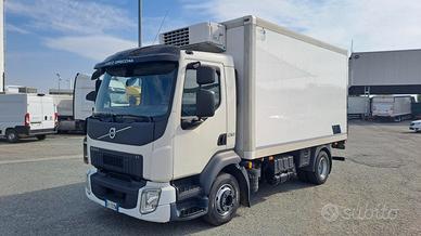 Volvo Trucks FL 100 cella frigo + sponda