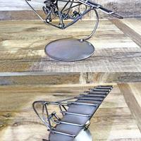 Scultura viti e bulloni DELTAPLANO.