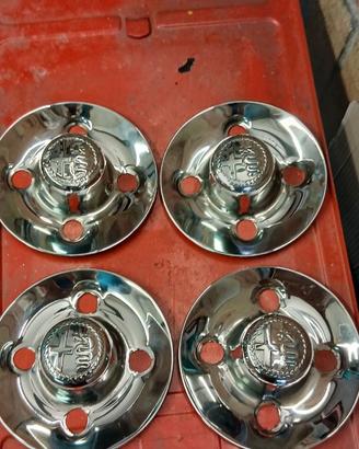 Coppe borchie cerchi per alfa romeo.