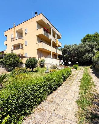 3 LOCALI A MONTALTO DI CASTRO