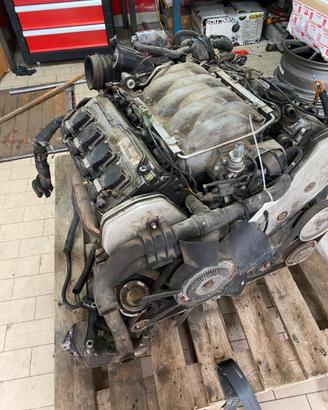 4.2 V8 audi   AKG