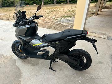 Honda X adv 750 anno 2024