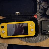 Nintendo Switch Lite con Accessori 
