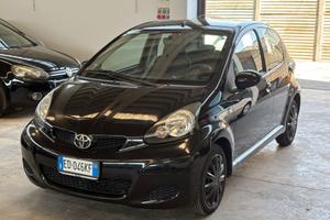 Toyota Aygo 1.0 12V VVT-i 5 porte Sol Red Edition