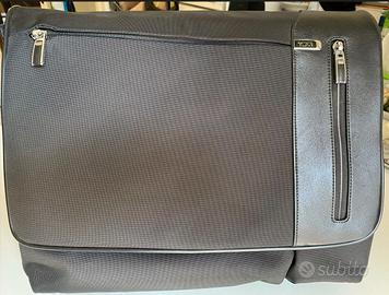 Borsa TUMI Arrivé Galeão messenger pelle e nylon
