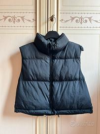 Bomber nero corto smanicato