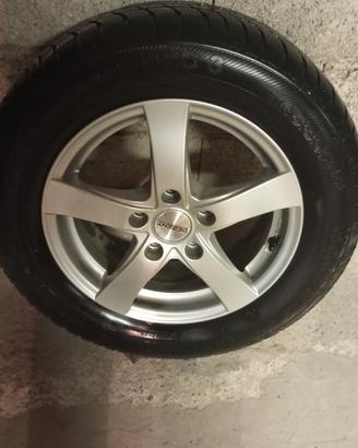 Cerchi Volkswagen marca Dezent 15"