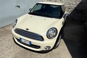 Mini Cooper r56 2011