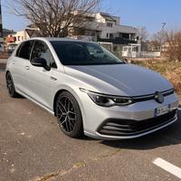Volkswagen Golf 8 2.0 tdi style