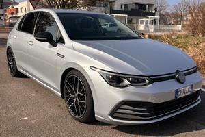 Volkswagen Golf 8 2.0 tdi style