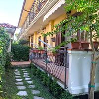 VILLA A SCHIERA A SANTO STEFANO DEL SOLE