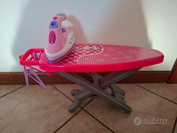 Asse e ferro da stiro giocattolo