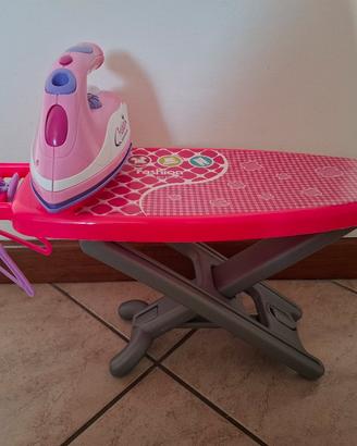 Asse e ferro da stiro giocattolo