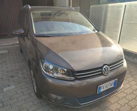 VOLKSWAGEN TOURAN 2012 A METANO DI CASA PERFETTA