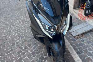 Kymco Ak550