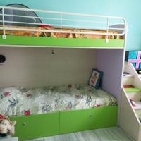 Letto a castello con gradini contenitori
