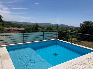 Villa indipendente con piscina e 15 posti letto