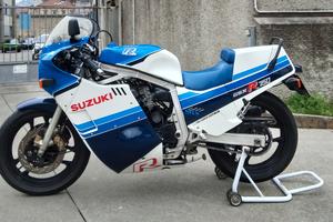 Suzuki gsx r 750  