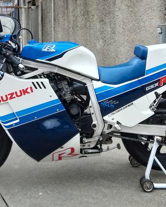 Suzuki gsx r 750  