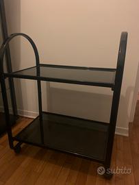 Carrello bar vintage in metallo nero e vetro