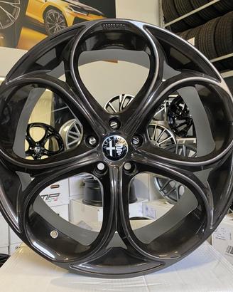 Cerchi Alfa Romeo raggio 18 NUOVI cod.1398