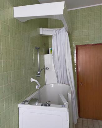 vasca da bagno per disabili