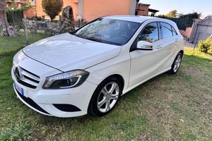 Mercedes-benz A 180 d Automatic Business