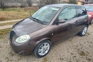 Lancia Ypsilon 1.2 Versus km 140000