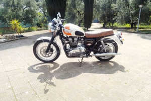 Triumph Bonneville ASI con CRS a libretto