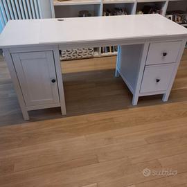 Scrivania IKEA