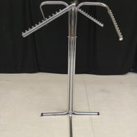 SVASTICHE , STAND , CARRELLI