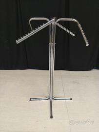 SVASTICHE , STAND , CARRELLI