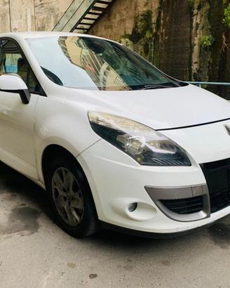 RENAULT Scenic 1.5 dCi 110CV EDC Live 5 posti