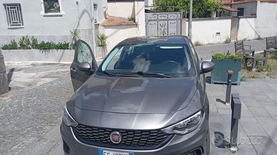 automobili