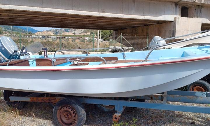 Barca Dory 13 Evinrude 25