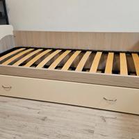 Letto doppio scorrevole con doghe in legno, nuovo!