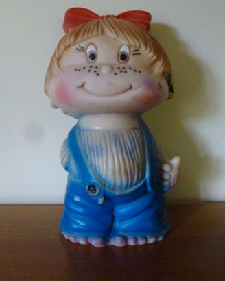 Bambola vintage in gomma anni '60 da collezione