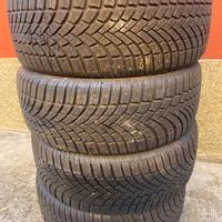 Gomme 225 55 17 invernali Bridgestone