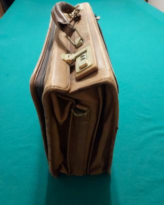 Borsa 24 ore in pelle