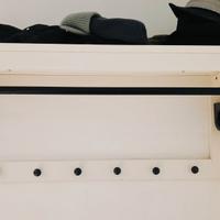 Appendiabiti e rastrelliera per cappelli Hemnes