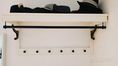 Appendiabiti e rastrelliera per cappelli Hemnes