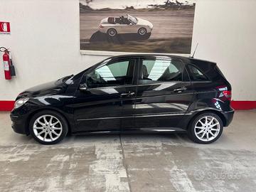 MERCEDES-BENZ B 150 Sport