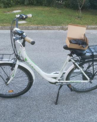 Bicicletta elettrica Atala E-Run a Pordenone. 