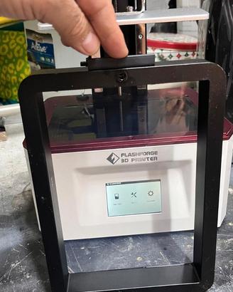 stampante  3D in resina FLASHFORGE Foto 8.9