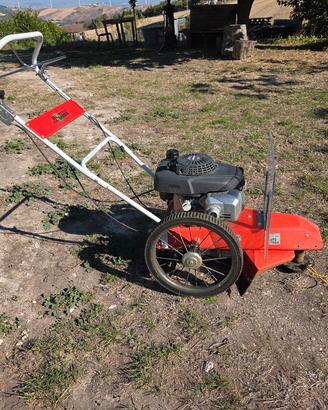 decespugliatore a ruote trazionato motore honda