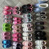 Abbigliamento e scarpe bimba 2-5 anni